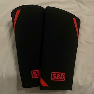 SBD knee sleeves